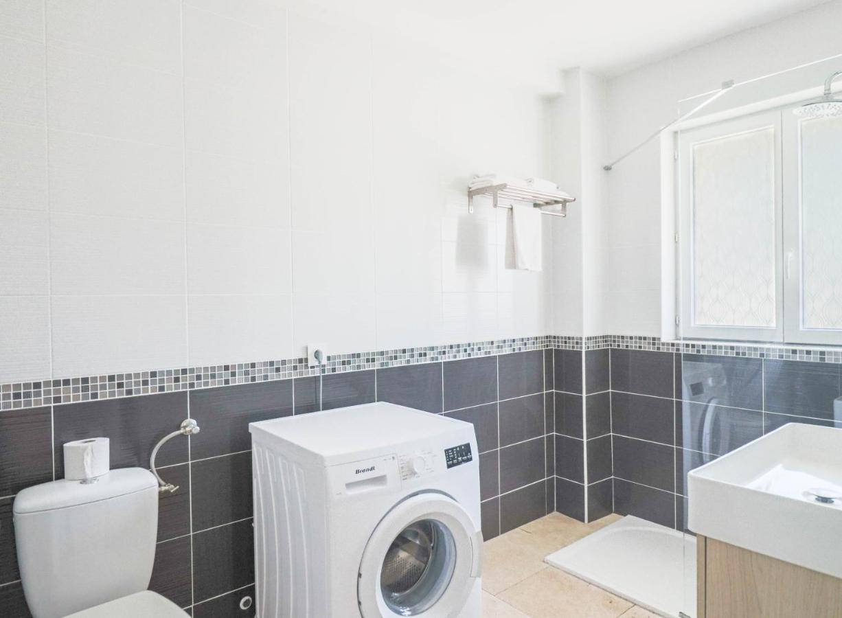 San Maria Apartment Menton Bagian luar foto